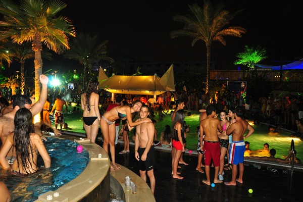 Foam Party Wet Night 2 - Part 1